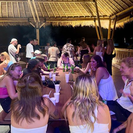 Canggu Central Hostel Dış mekan fotoğraf