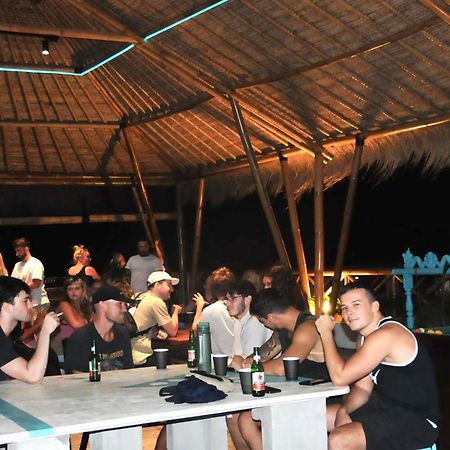 Canggu Central Hostel Dış mekan fotoğraf