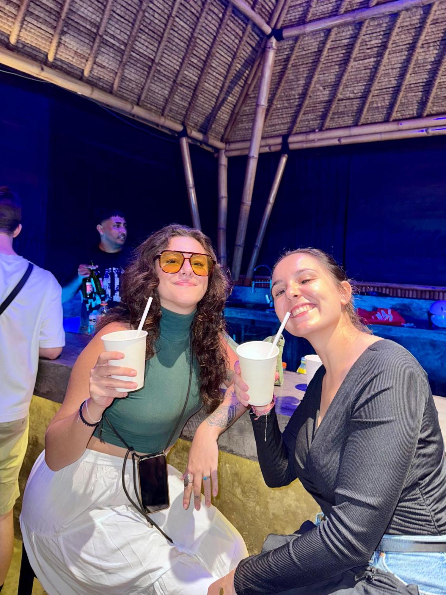 Canggu Central Hostel Dış mekan fotoğraf