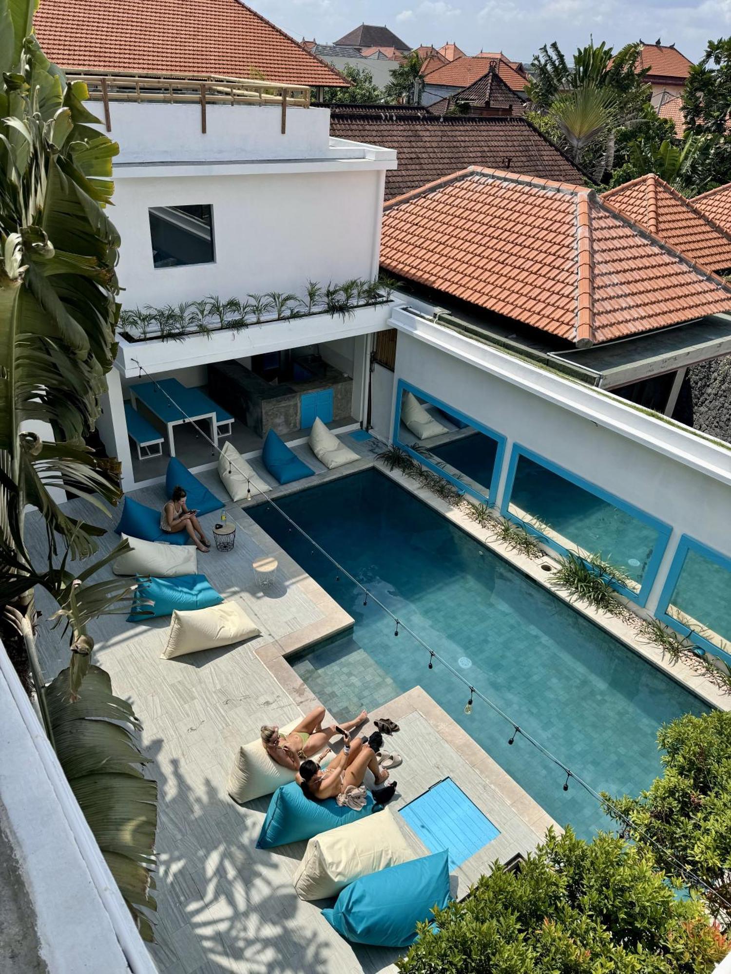 Canggu Central Hostel Dış mekan fotoğraf