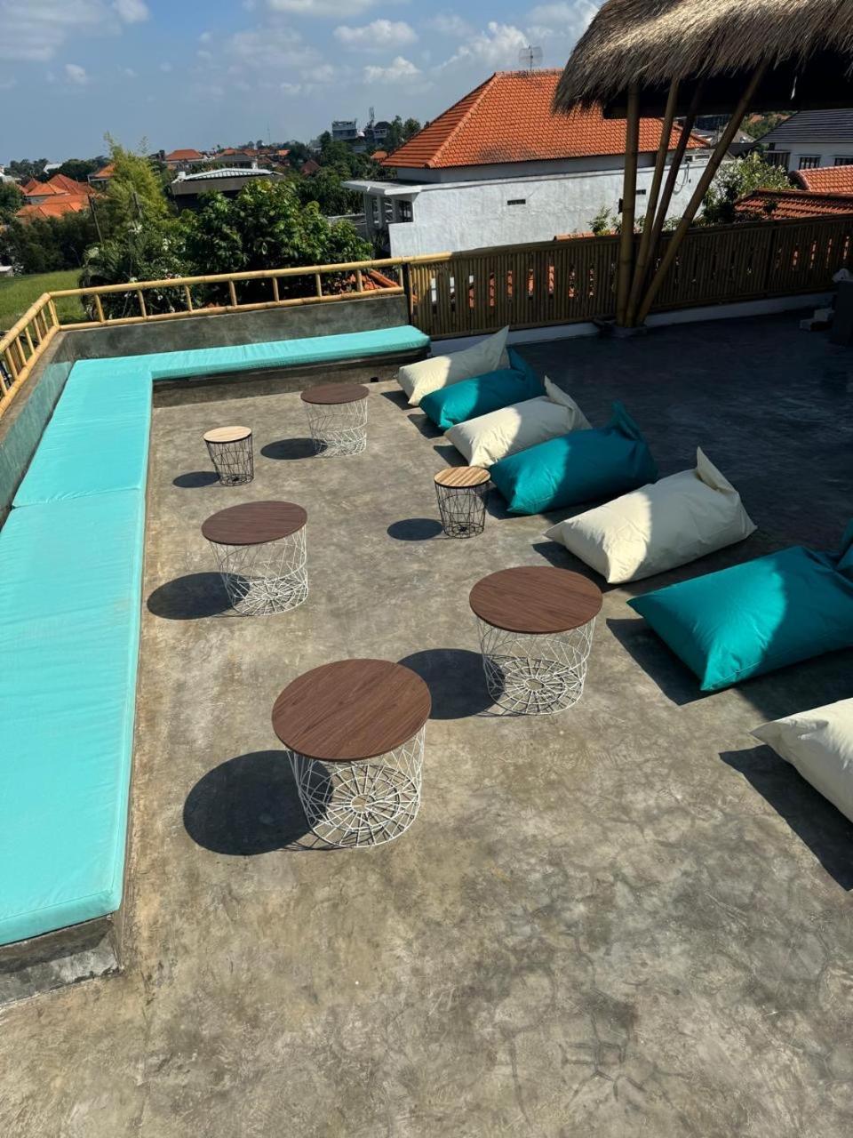 Canggu Central Hostel Dış mekan fotoğraf