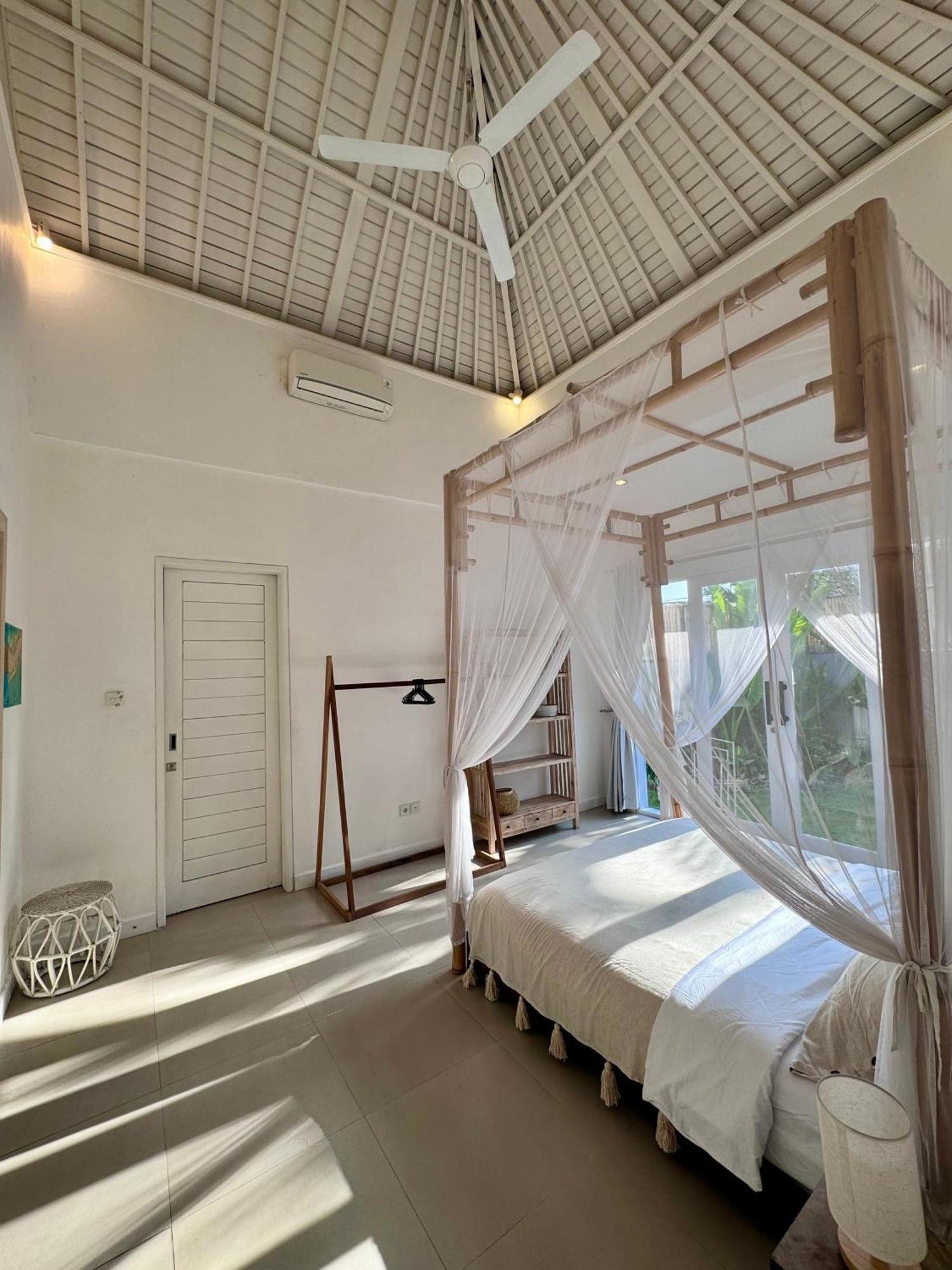 Canggu Central Hostel Dış mekan fotoğraf