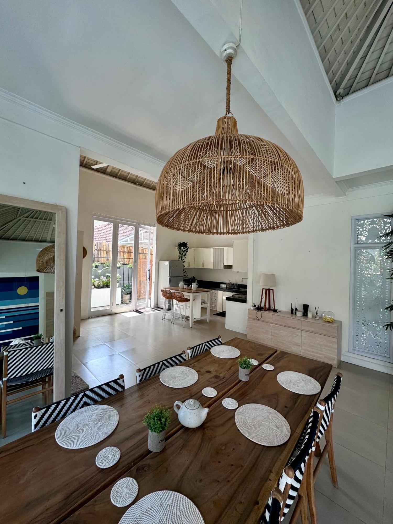 Canggu Central Hostel Dış mekan fotoğraf